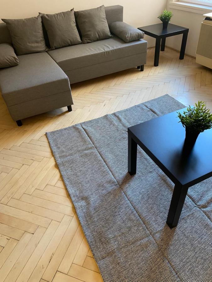 Kiraly78 Huge Apartment บูดาเปสต์ ภายนอก รูปภาพ