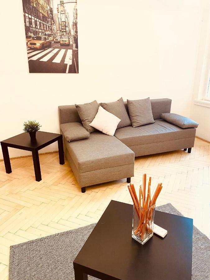 Kiraly78 Huge Apartment บูดาเปสต์ ภายนอก รูปภาพ