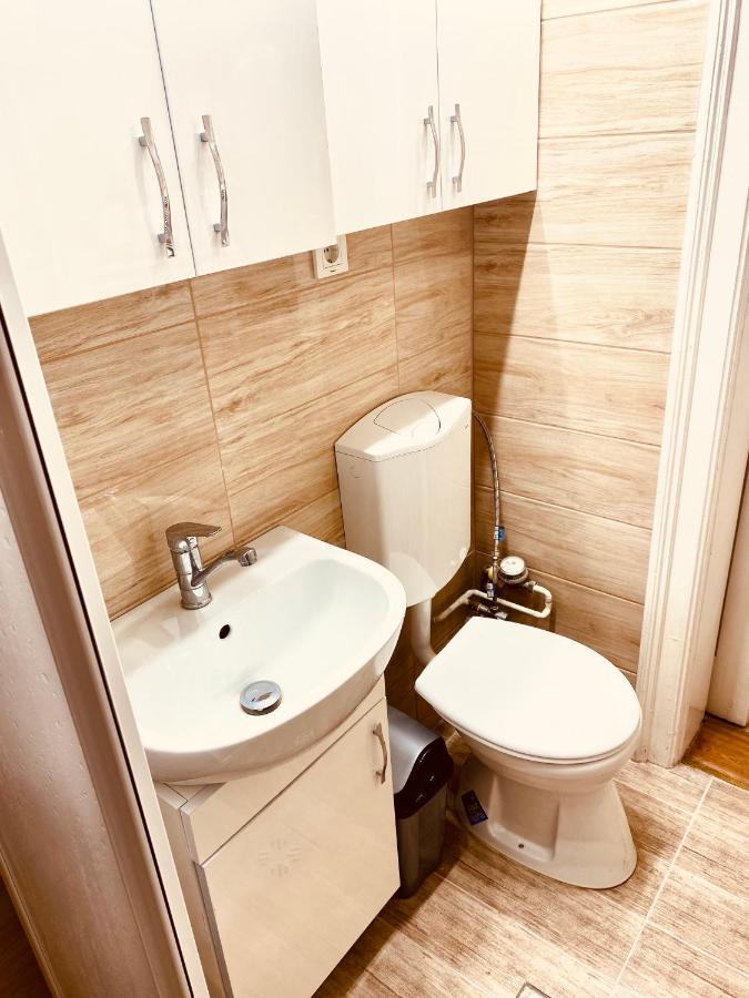 Kiraly78 Huge Apartment บูดาเปสต์ ภายนอก รูปภาพ